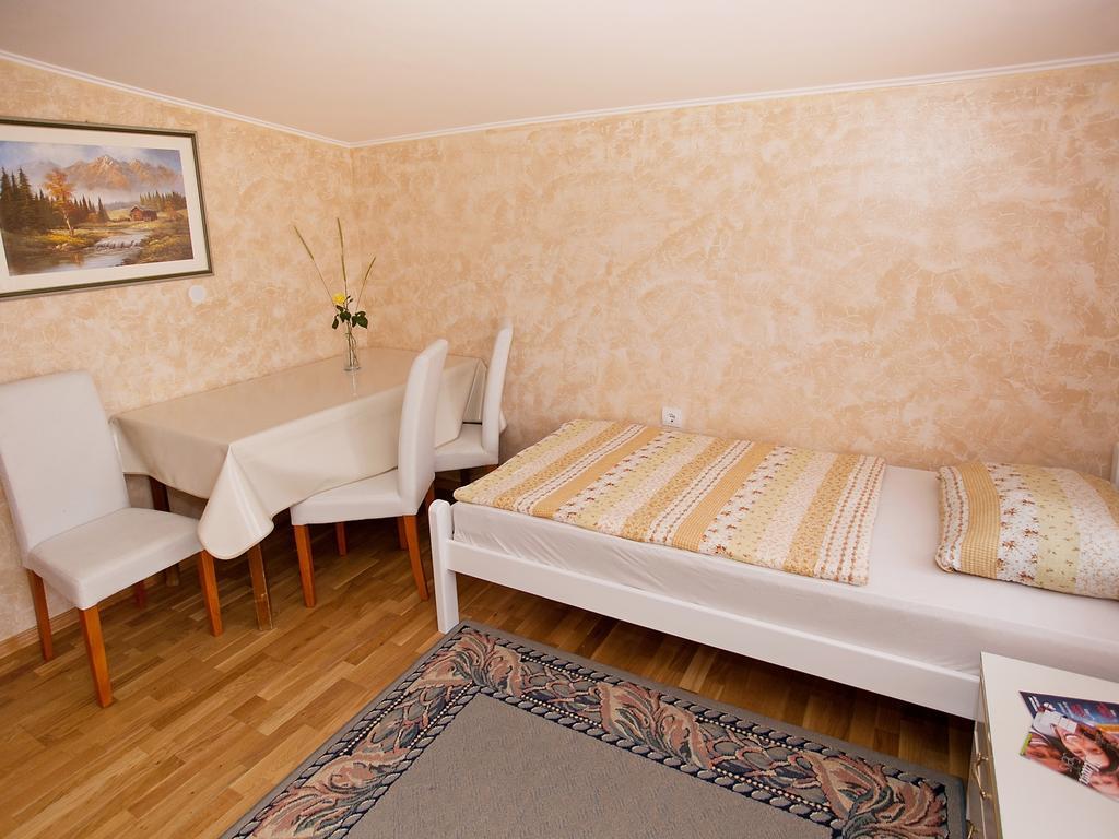 Apartment Zadar Diklo Borik Vir Phòng bức ảnh